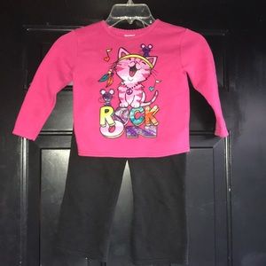 CLEARANCE Girl’s Garanimals 4t Sweatsuit. EUC